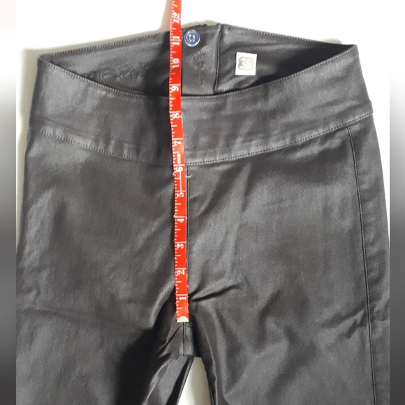 *SOLD* Scandinavian Designer coated leggings - Picture 7 of 13